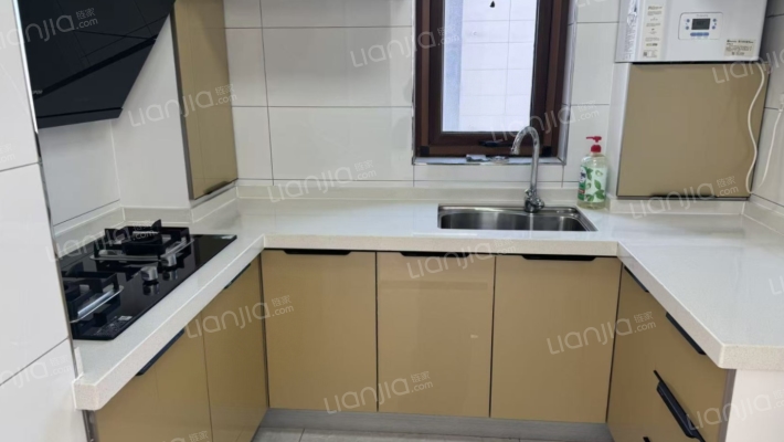 鸿坤理想尔湾 精装修未住 南北通透三居-厨房