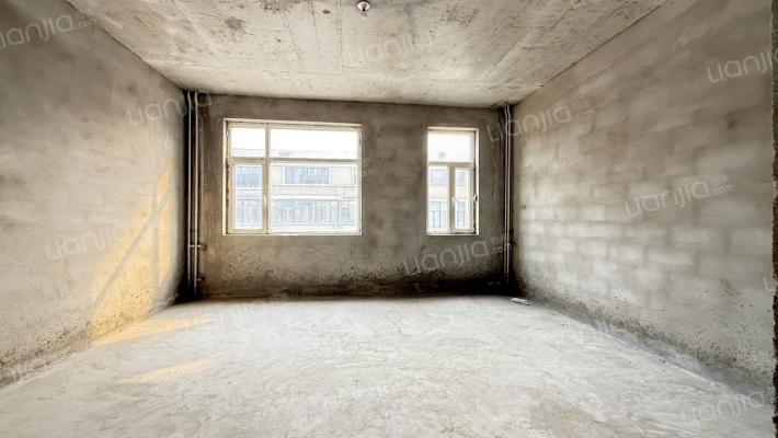 泰豪悦庭二手房实景图