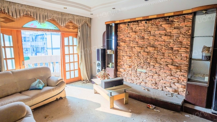 龙凤花园二手房实景图