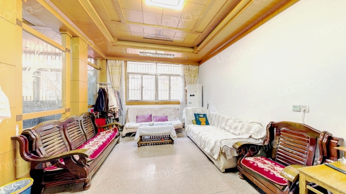 吉祥路18号二手房实景图