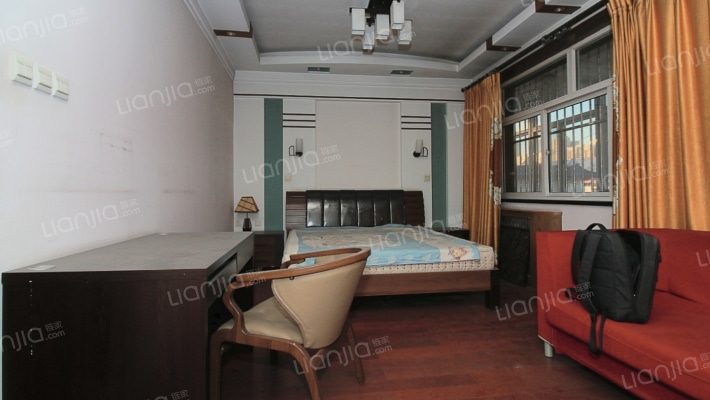 房本满五唯一，联排别墅，纯南大院子，方正-卧室B