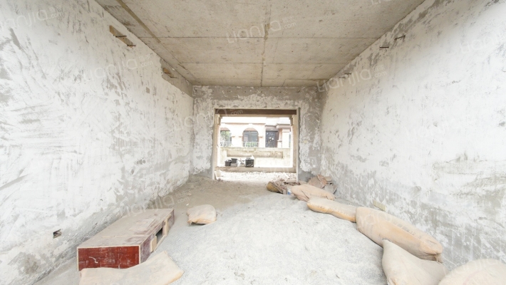 融创都铎庄园三期二手房实景图