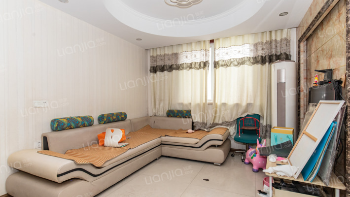 中心嘉园二手房实景图