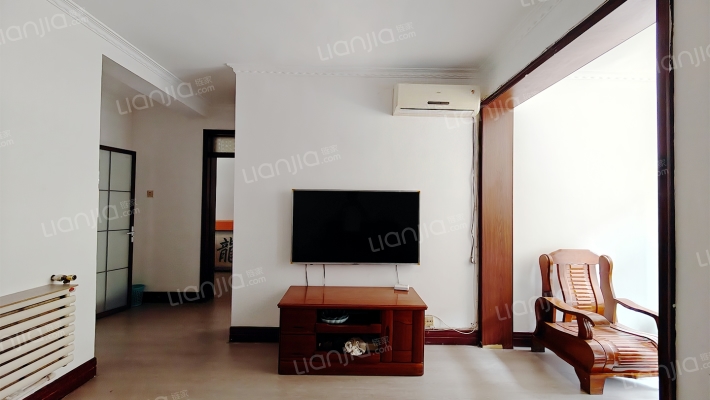 艺校宿舍二手房实景图