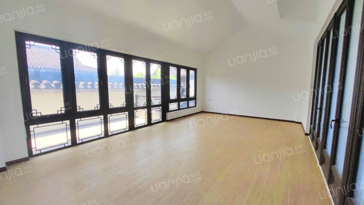 绿城蓝湾小镇·江南里二手房实景图