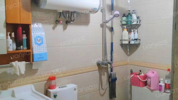 惠友橙园大两居  户型方正 房本满税费低 看房方便-卫生间