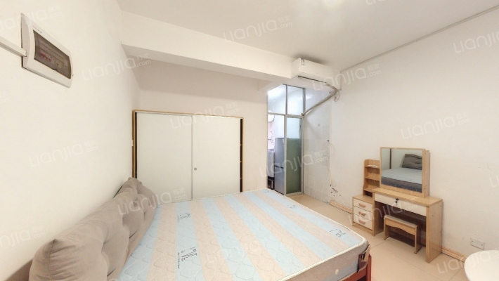 滨江骏景广场二手房实景图