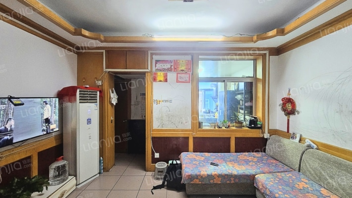 糖茶站宿舍二手房实景图