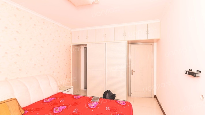 天成花园二手房实景图