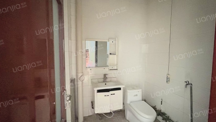 长天小区 6室2厅 南 北-卫生间C