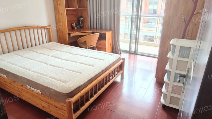 江南春城南区二手房实景图