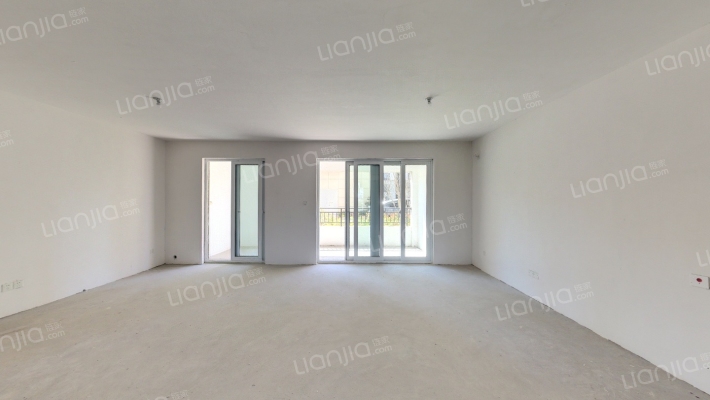 绿地长滩二手房实景图