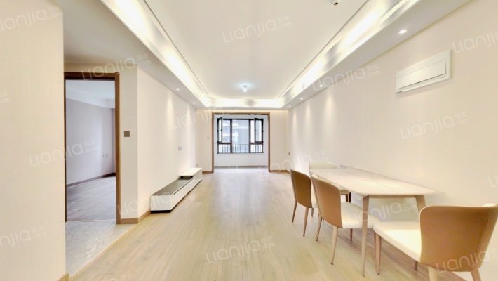 万科公园都会二手房实景图