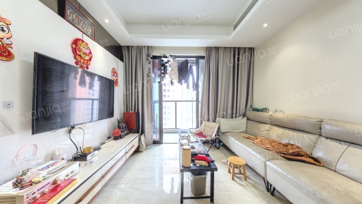 新彩苑二手房实景图