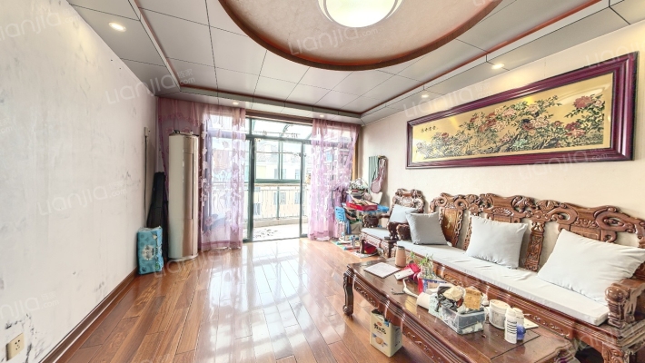 世家花园二手房实景图