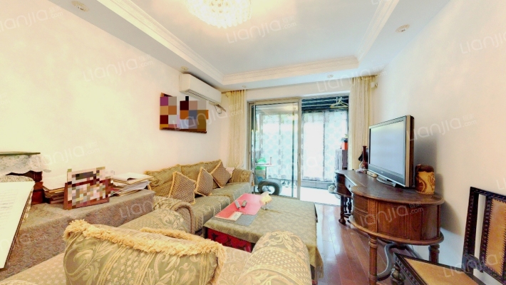 新天地河滨花园二手房实景图