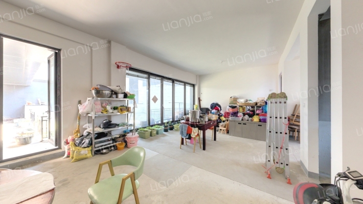 九龙仓玺园B区二手房实景图