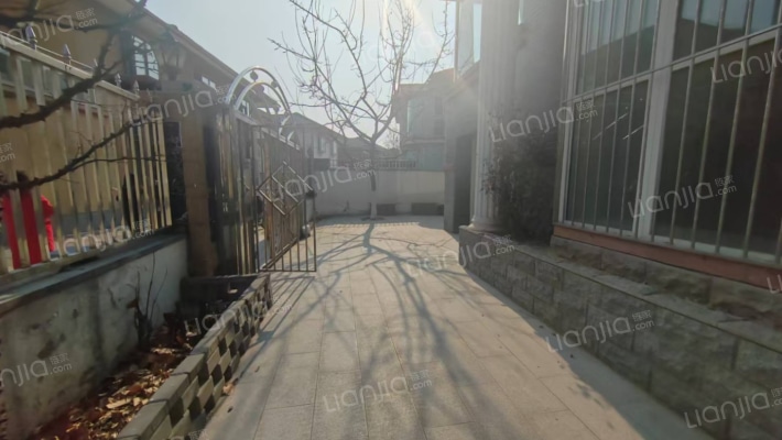 华阳水电小区 独栋别墅 精装修拎包入住-入户花园