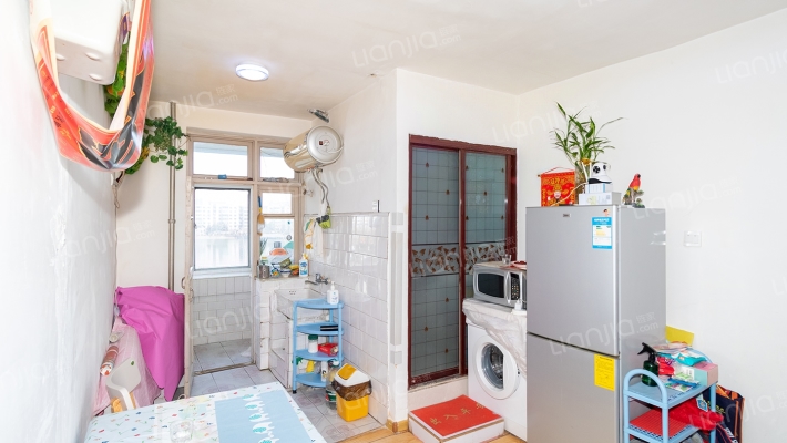 青年湖小区二手房实景图