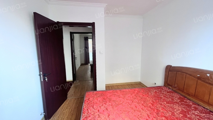 正规三居，三义西 丁方便，税费低靠谱卖视野开阔-卧室C