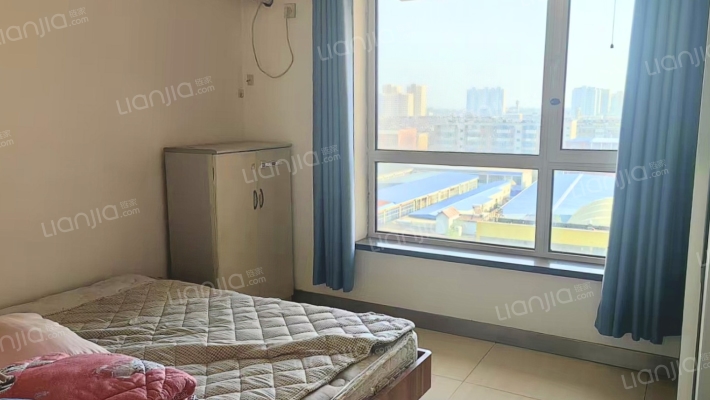 鹏渤御苑，南北通透两居室，随时看房，诚心出售-卧室A