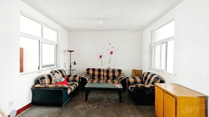 龙河花苑二手房实景图