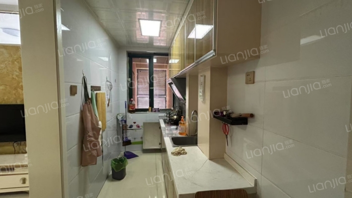 华阳路电梯房 中上楼层  采光好 简单装修-厨房