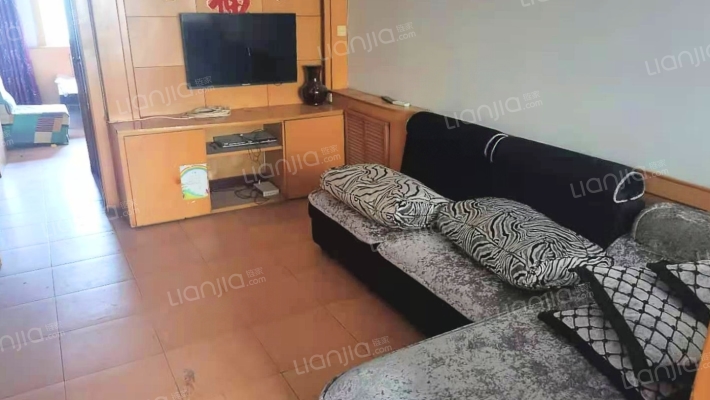 八一小区二手房实景图