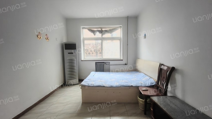 铁道部建厂局家属楼 2室1厅 南-卧室A