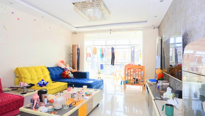 汇嘉花园小区二手房实景图