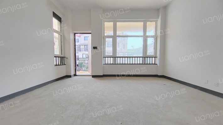 中浩山屿湖二手房实景图