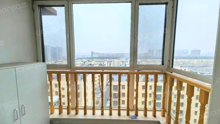 名流城市尊邸 3室2厅 南 北-阳台