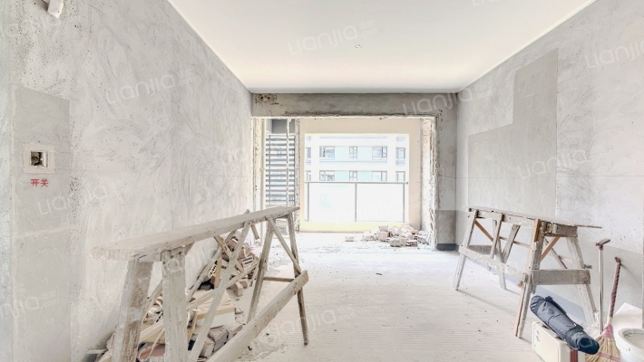 中交中央公园臻颂二手房实景图