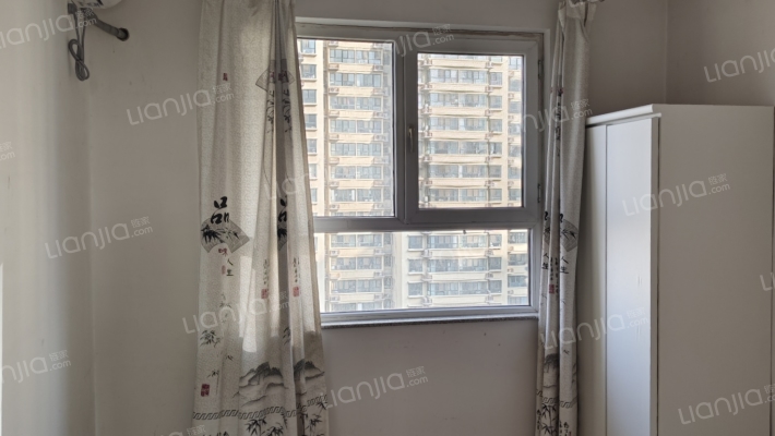 水岸花城，好房源，环境好，交通便利。-卧室B