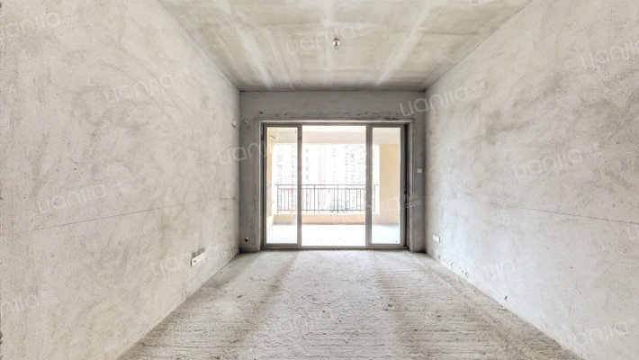 翡翠绿洲湖翠苑二手房实景图