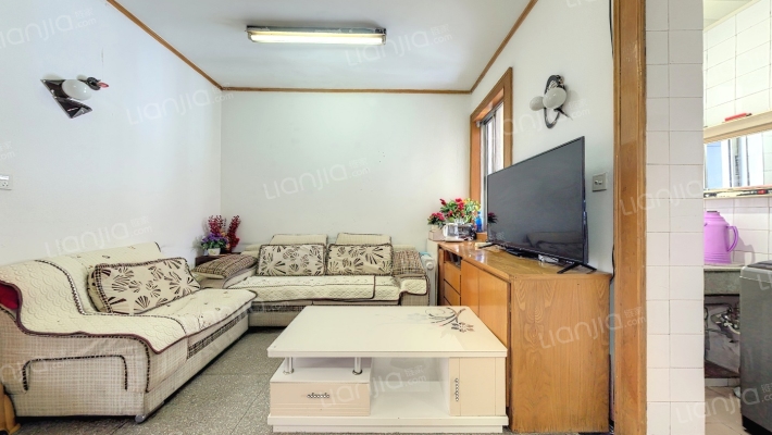 月亮河新村二手房实景图