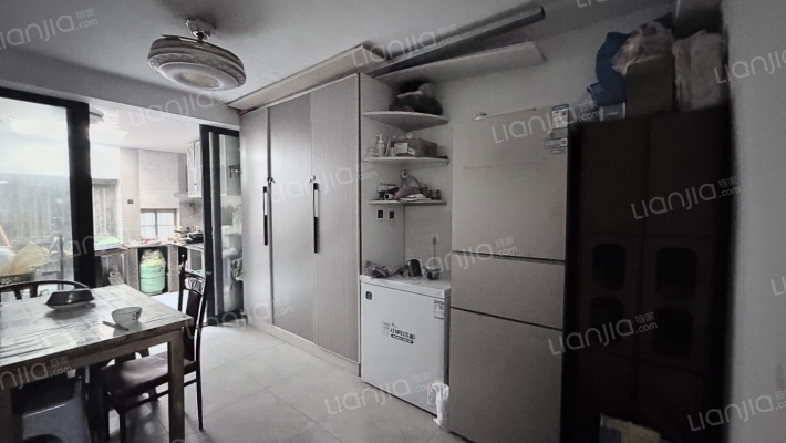 中市街二手房实景图