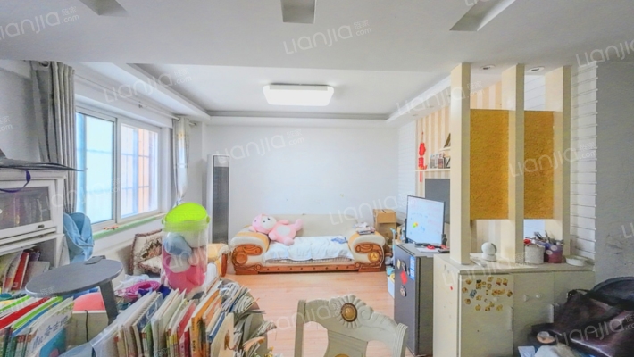 弘瑞冠邸二手房实景图