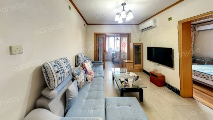 西藏中学宿舍二手房实景图