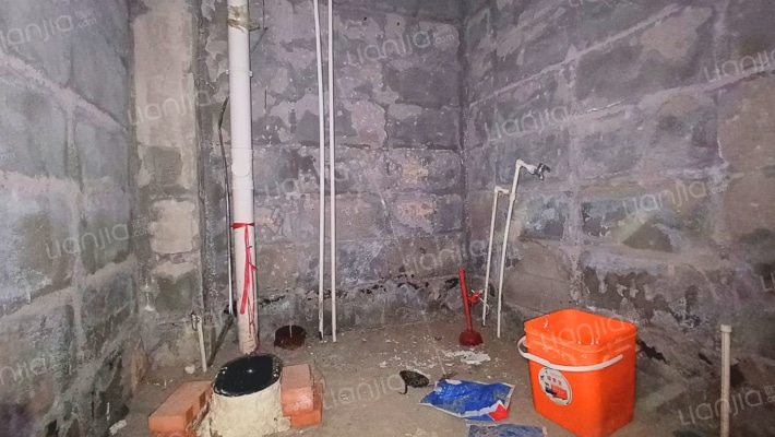 高铁商圈 鸿坤叠拼别墅 一层花园地下一层和下沉花园-卫生间A