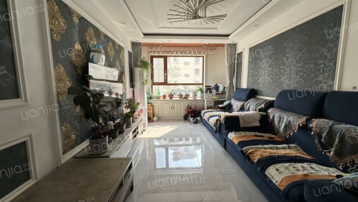 名典广场二手房实景图