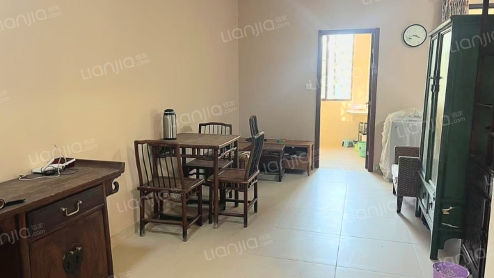 石梅山庄一期二手房实景图