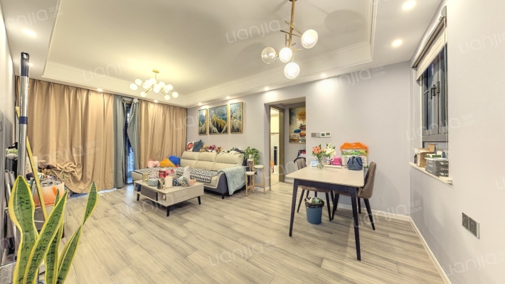 水漾花城花苑六期二手房实景图