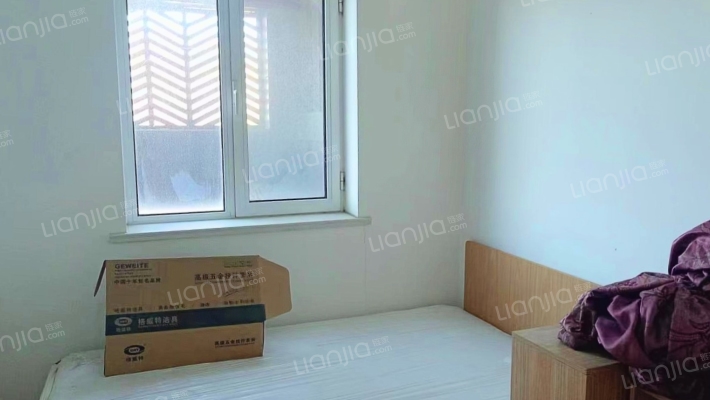 南北通透，小区环境优美，绿化高，出京进京很方便-卧室A