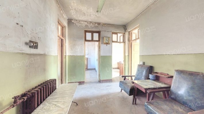 财税局家属院二手房实景图