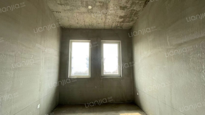 60平花园 257.58平 经典户型 随时看房 房本满2年毛坯-卧室B