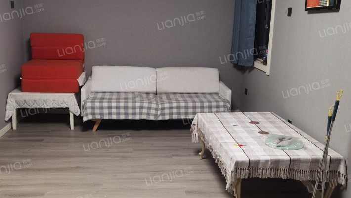 锦江花园二手房实景图