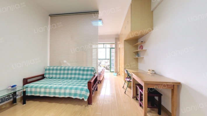 银河湾花园二手房实景图