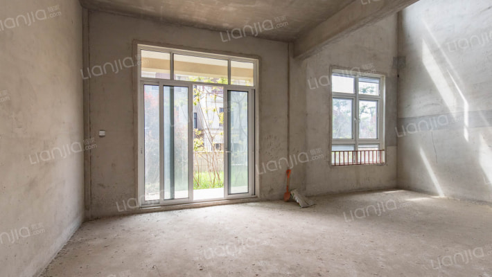 锦隆花园·御山墅二手房实景图