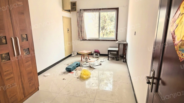 东大街市心中小院配套齐全交通便利-卧室D